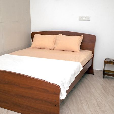Nnr Wattala Hotel Exterior photo