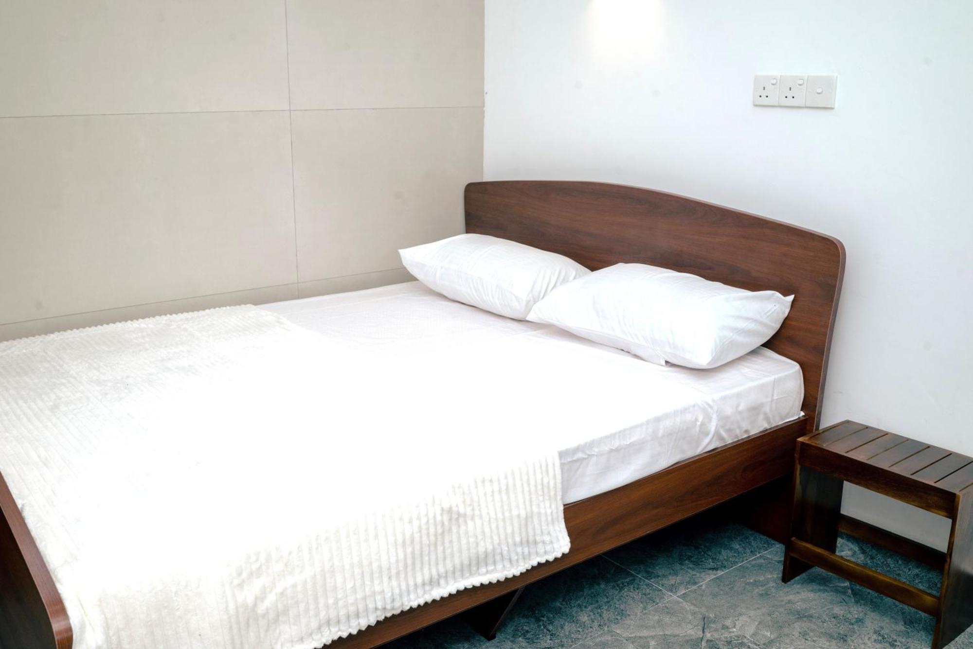 Nnr Wattala Hotel Exterior photo